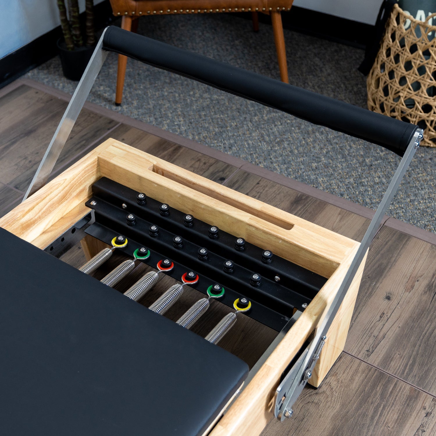 Nano Pro Max Studio Pilates Reformer - RE01