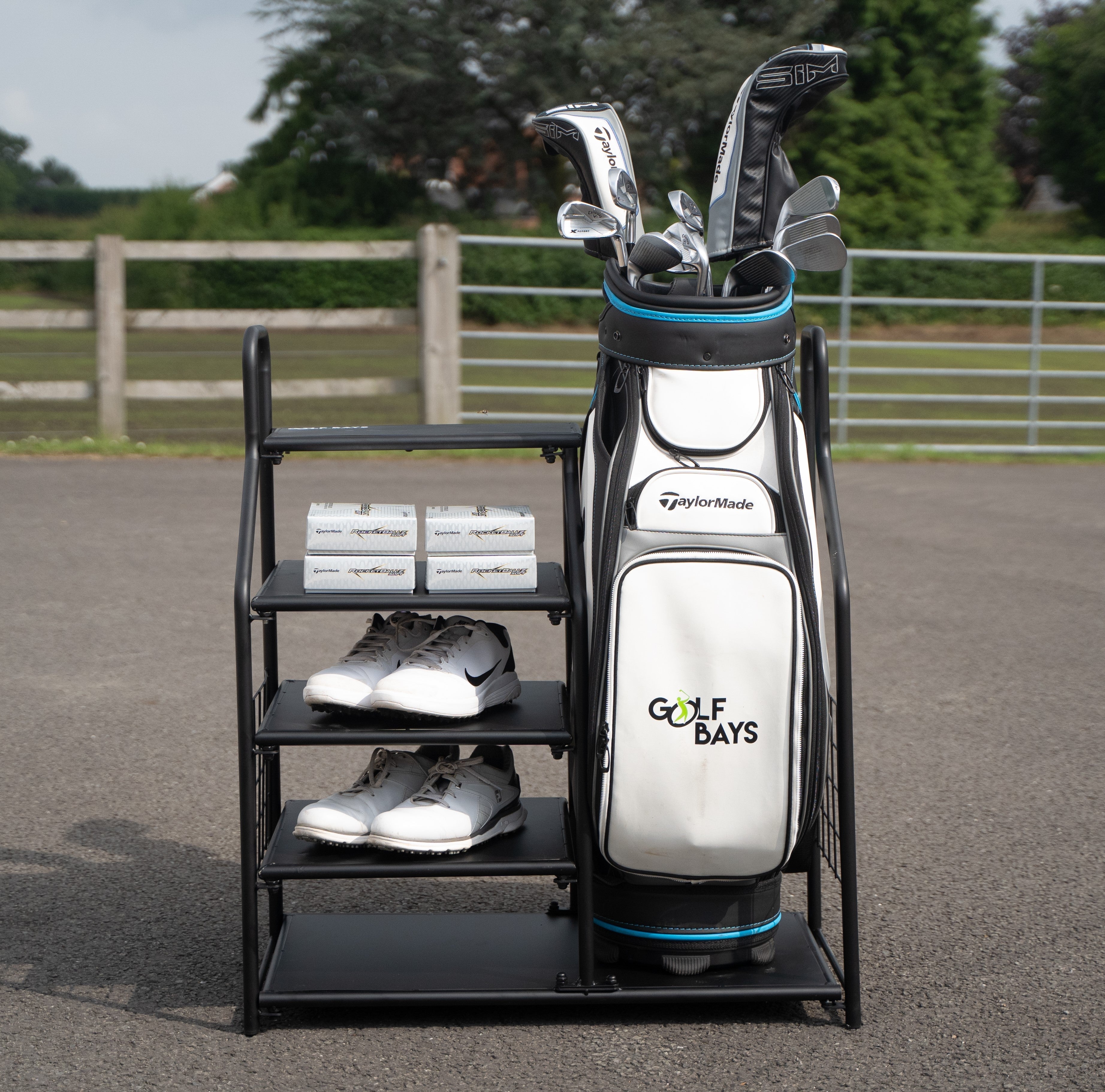 GolfBays Single Golf Bag Display & Storage Organiser — Premium Materials | Space-Efficient Design