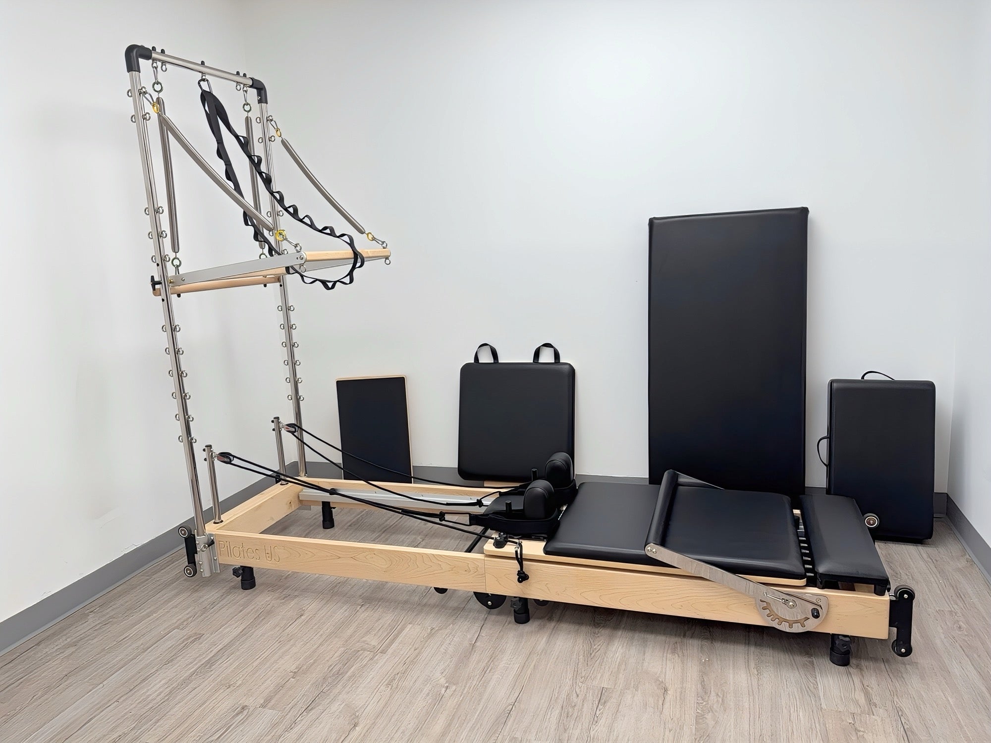 Janet Elite Plus – Premium Foldable Pilates Reformer - RE016