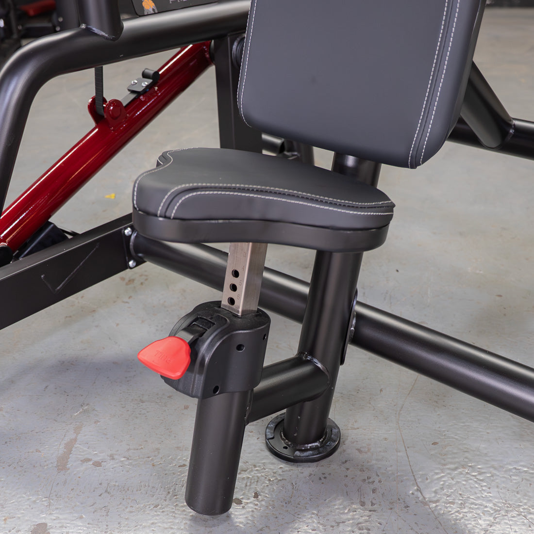 Muscle D Fitness Power Leverage V2 Pullover — Plate-Loaded Lat & Chest Machine, Commercial