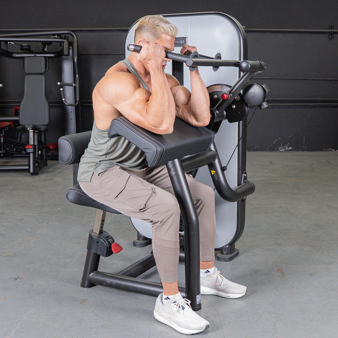 Muscle D Fitness Vogue Biceps & Triceps Combo — 200 lb Selectorized, Commercial Grade