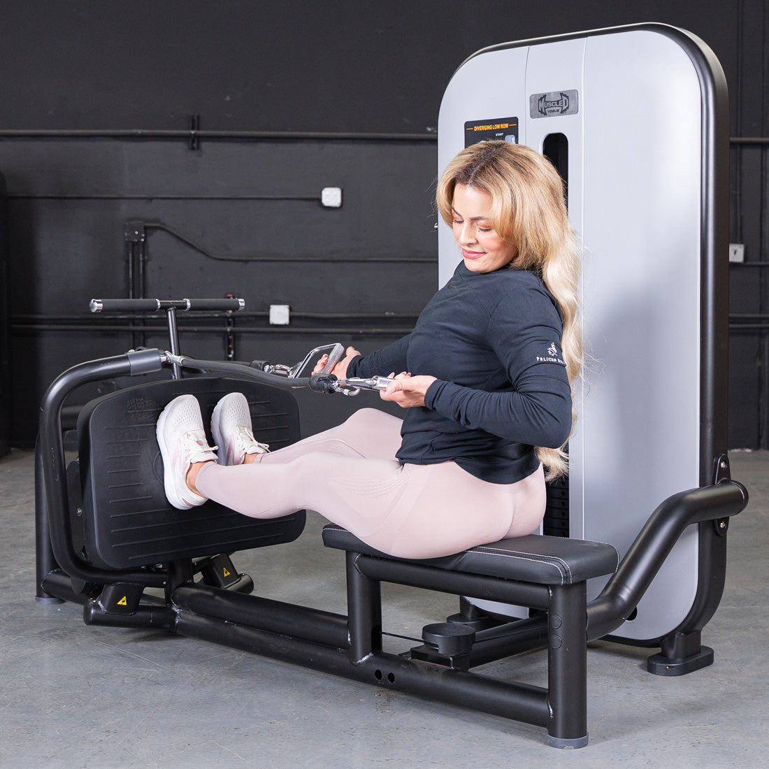 Vogue Diverging Low Row Muscle D Fitness