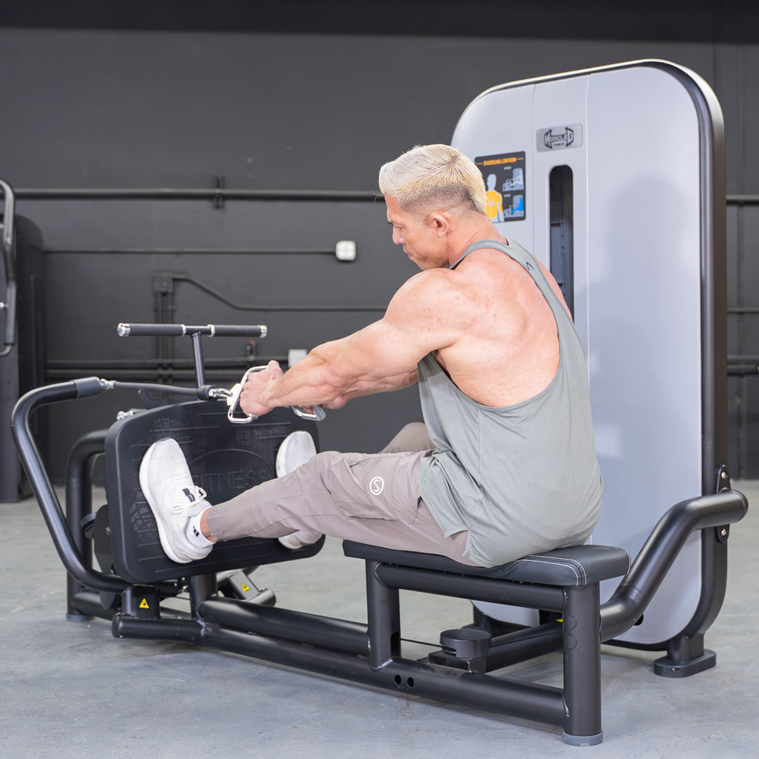Vogue Diverging Low Row Muscle D Fitness