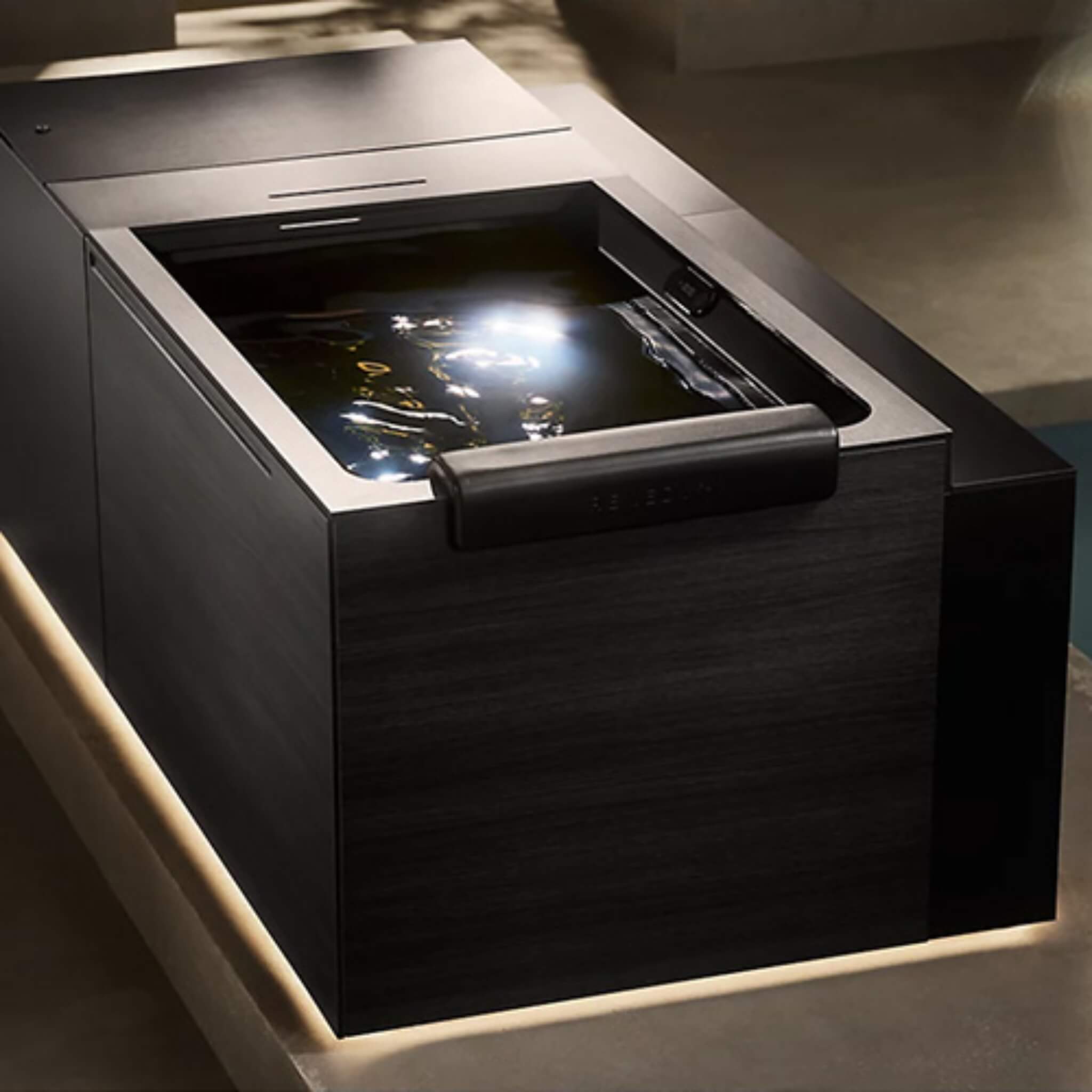Kohler × Remedy Place Ice Bath | 85-Gallon Smart Wellness Tub | 39–104°F | Indoor & Outdoor