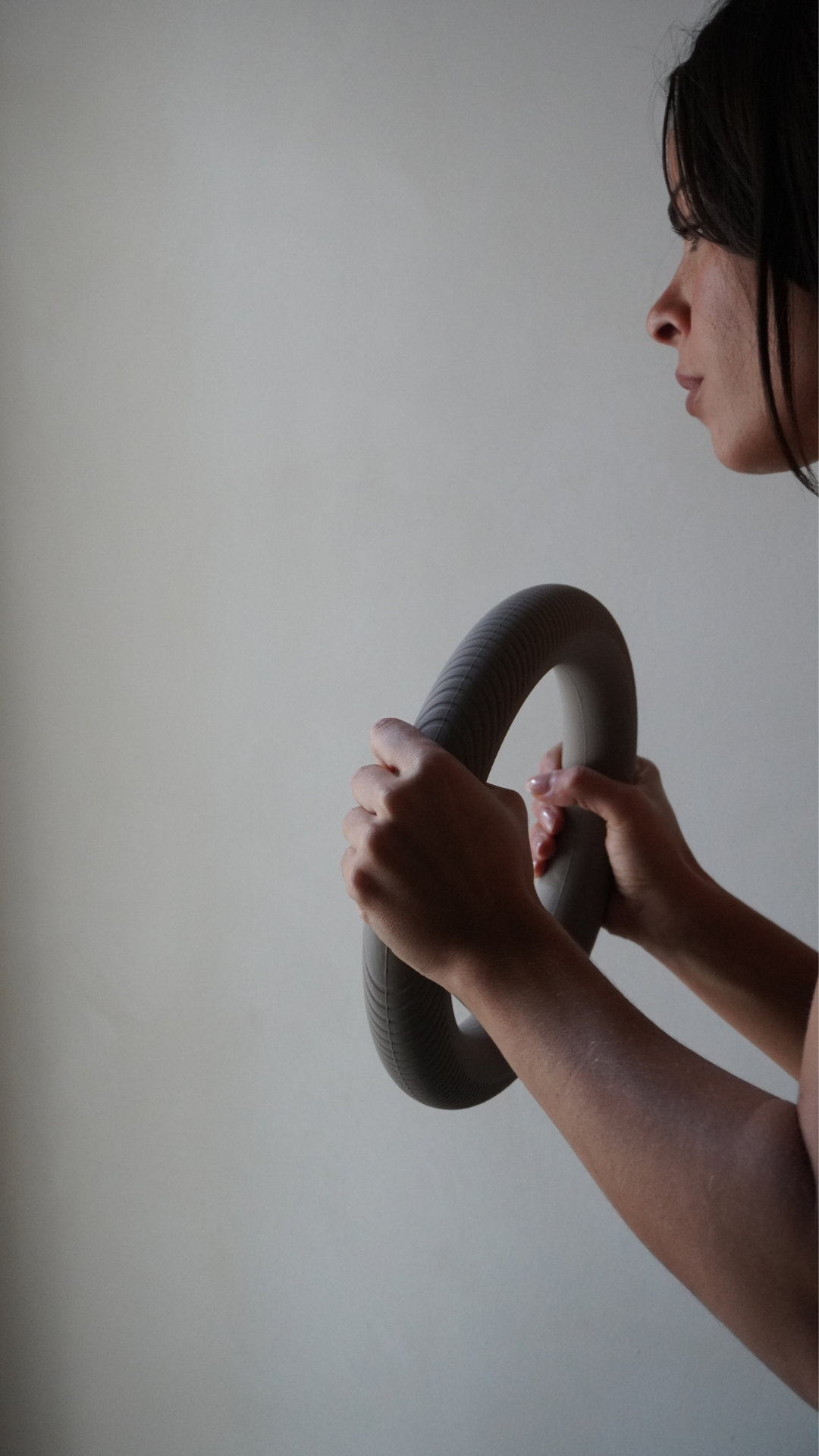 Dumbbell Ring | Silicone & Cast Iron | Multi-Grip | Pilates, Barre & Toning