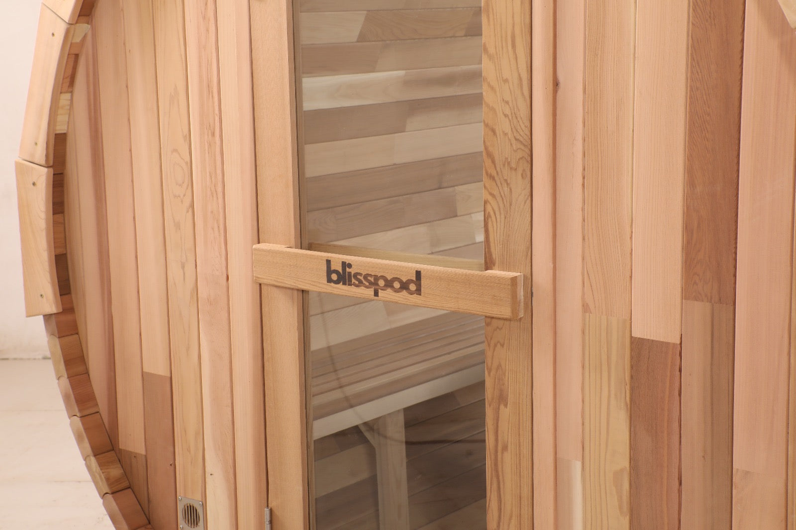 Blisspod Prague | Canadian Red Cedar Outdoor Barrel Sauna | Full Glass Back | 4 or 6 Person | 6000W