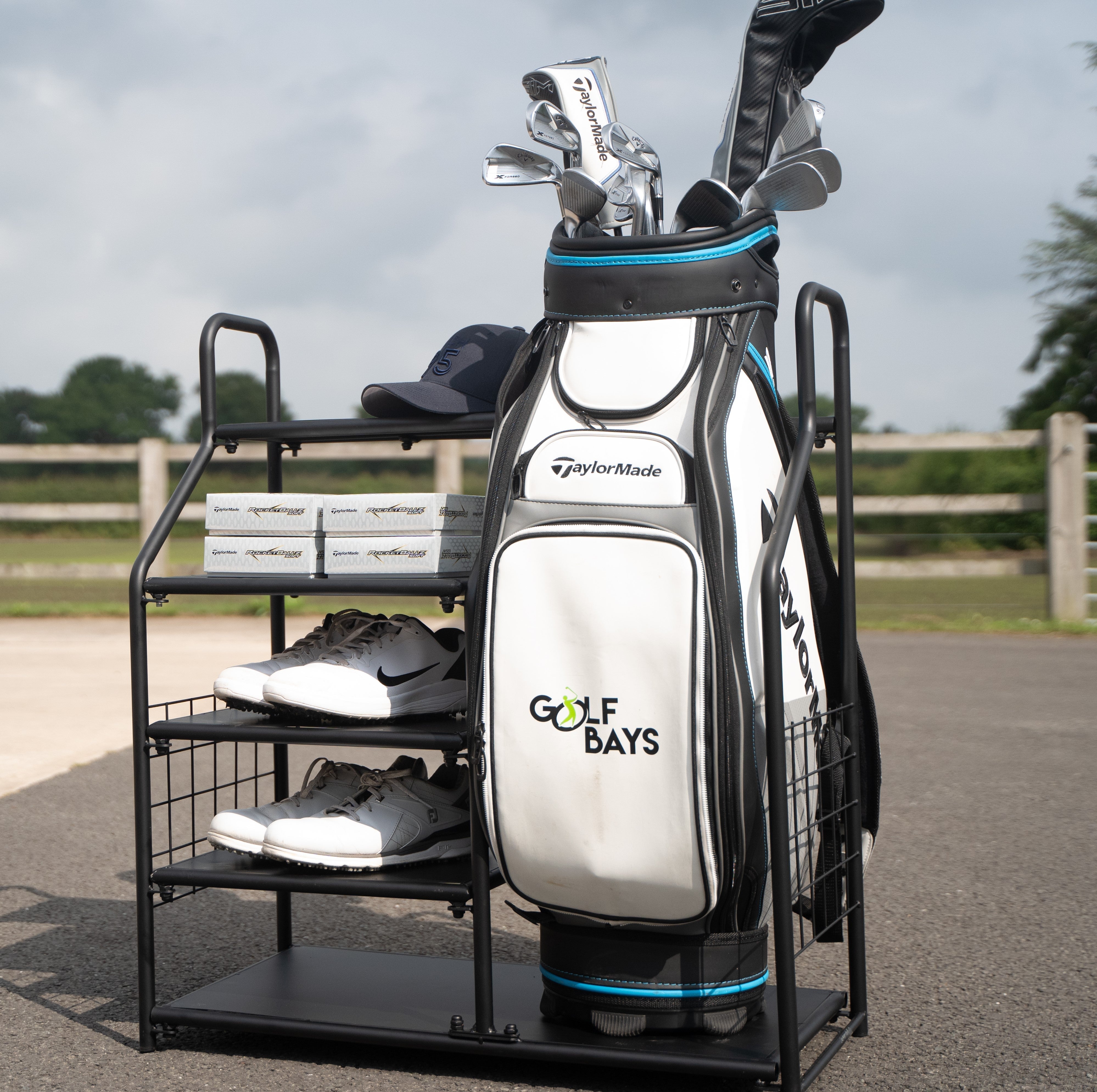 GolfBays Single Golf Bag Display & Storage Organiser — Premium Materials | Space-Efficient Design