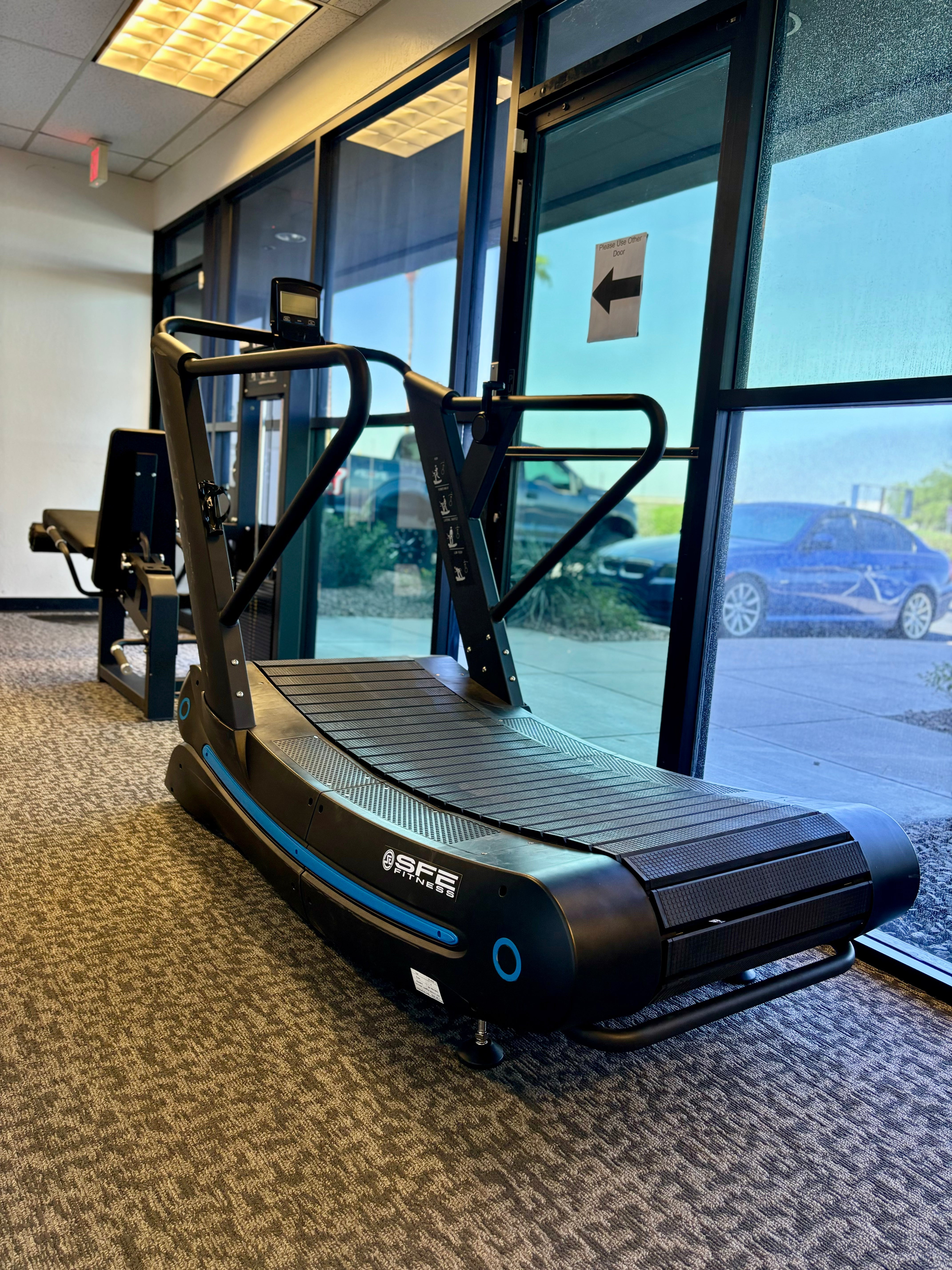 SFE Air Runner Pro — Self-Powered Curved Treadmill | 7-Level Resistance | No Electricity Required