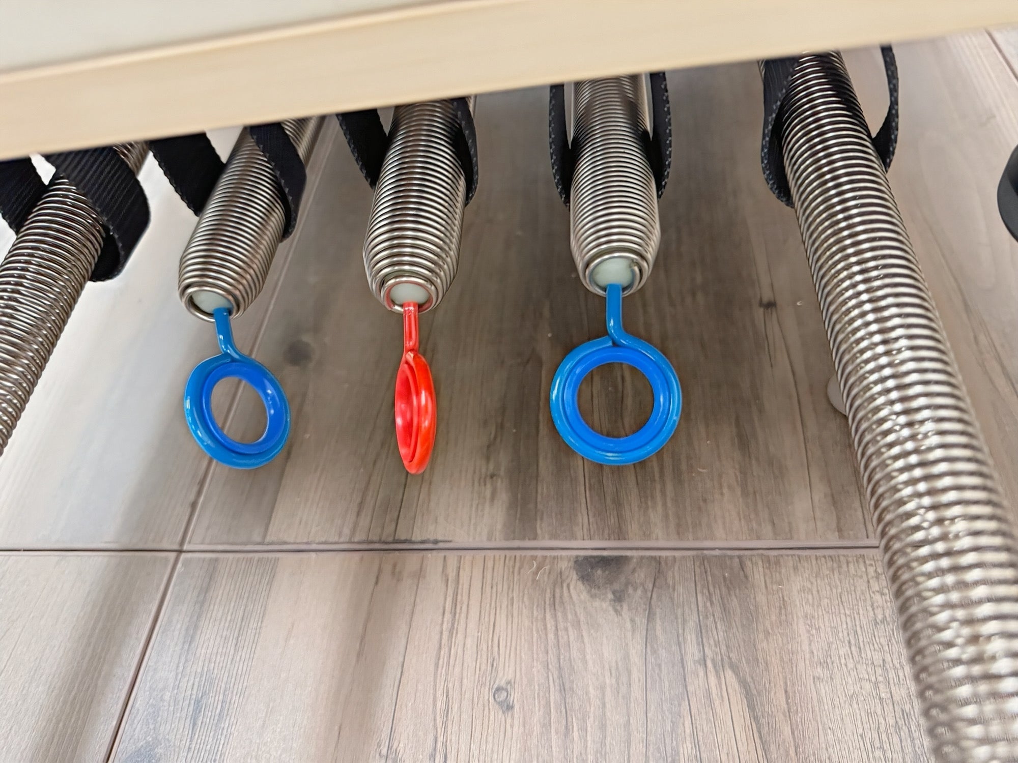 Offer - Janet Elite - showroom - Green