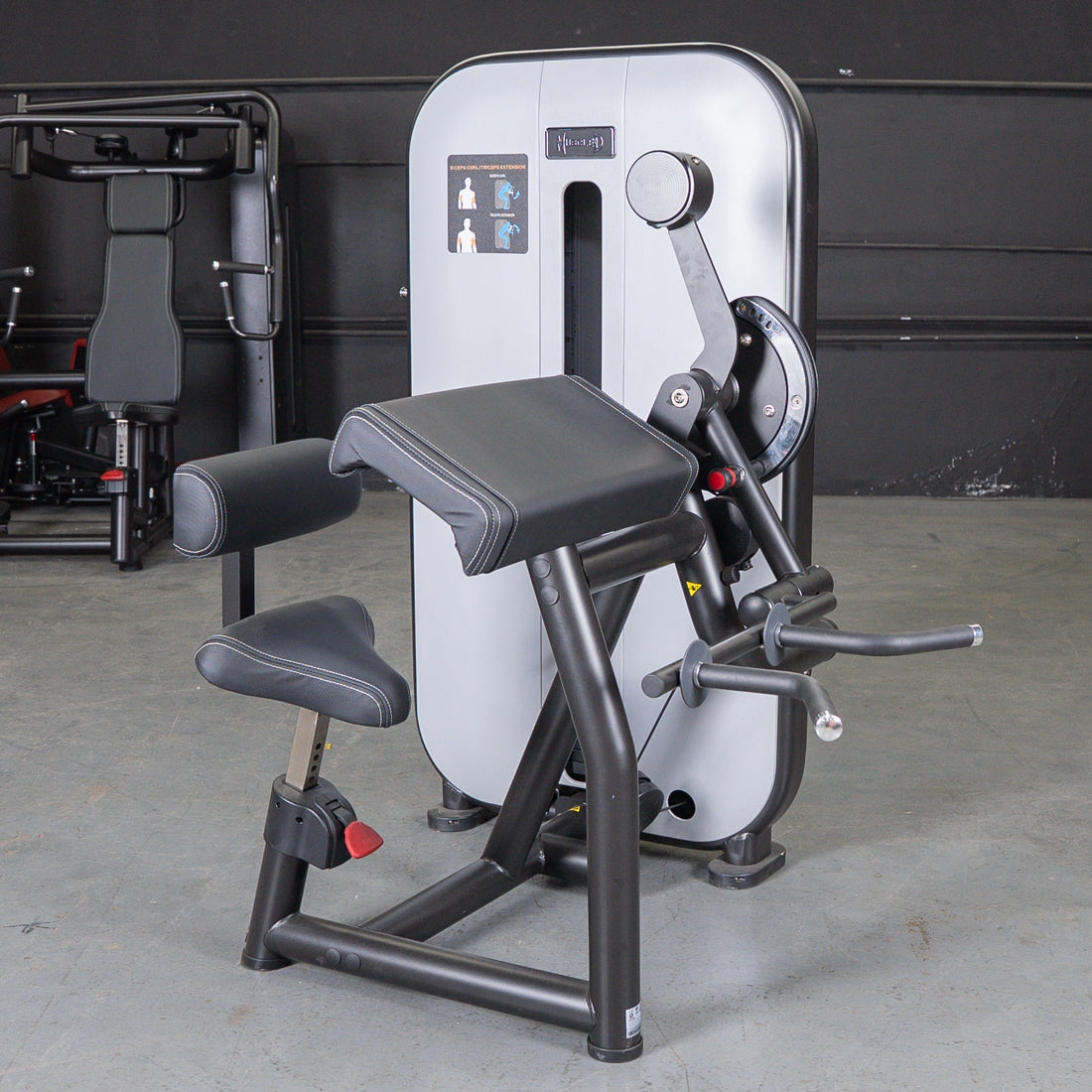 Muscle D Fitness Vogue Biceps & Triceps Combo — 200 lb Selectorized, Commercial Grade