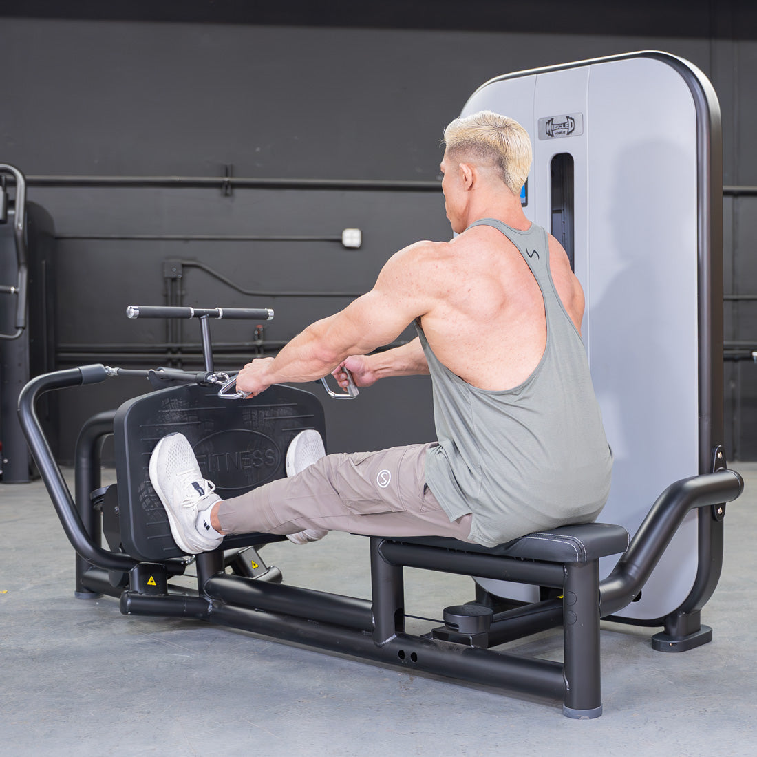 Vogue Diverging Low Row Muscle D Fitness