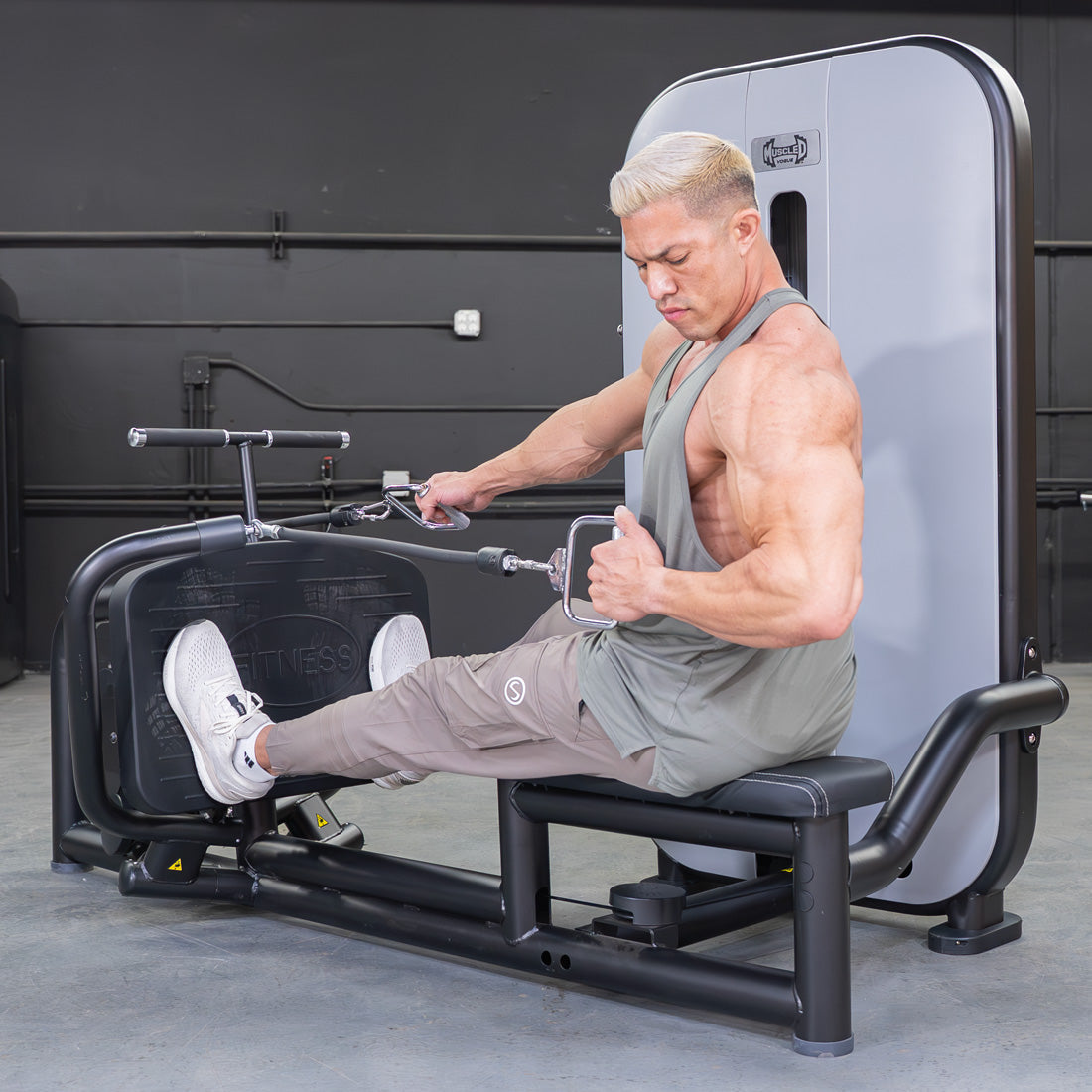 Vogue Diverging Low Row Muscle D Fitness